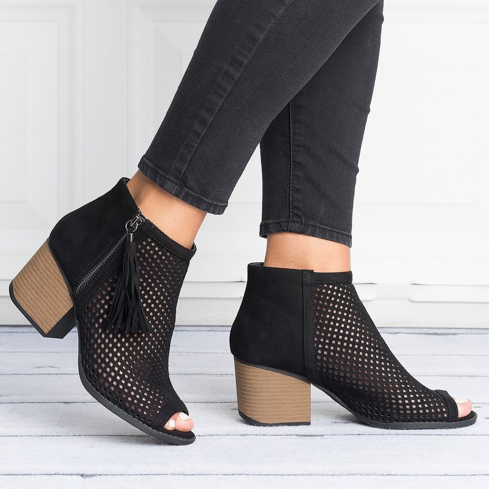 ๐LAST ONE ๐ Black Peep Toe Tassel Booties - Picture 2 of 5